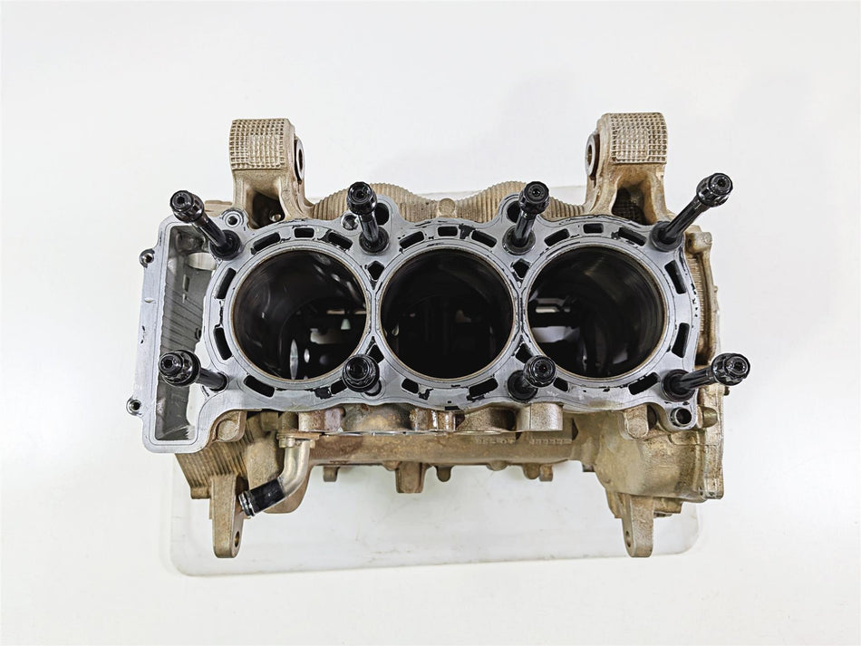 2021 Yamaha YXZ1000R EPS SS SE Nice Crank Case Set Jugs 2HC-15109-08-00 {{ shop.shopifyCountryName }} - Mototech271