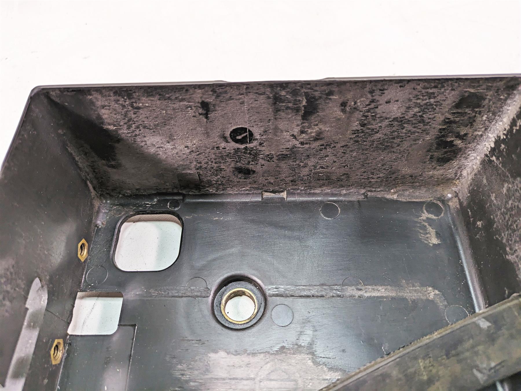 2009 Harley FXDC Dyna Super Glide Custom Lower Battery Tray Stay -Read 70379-06A {{ shop.shopifyCountryName }} - Mototech271