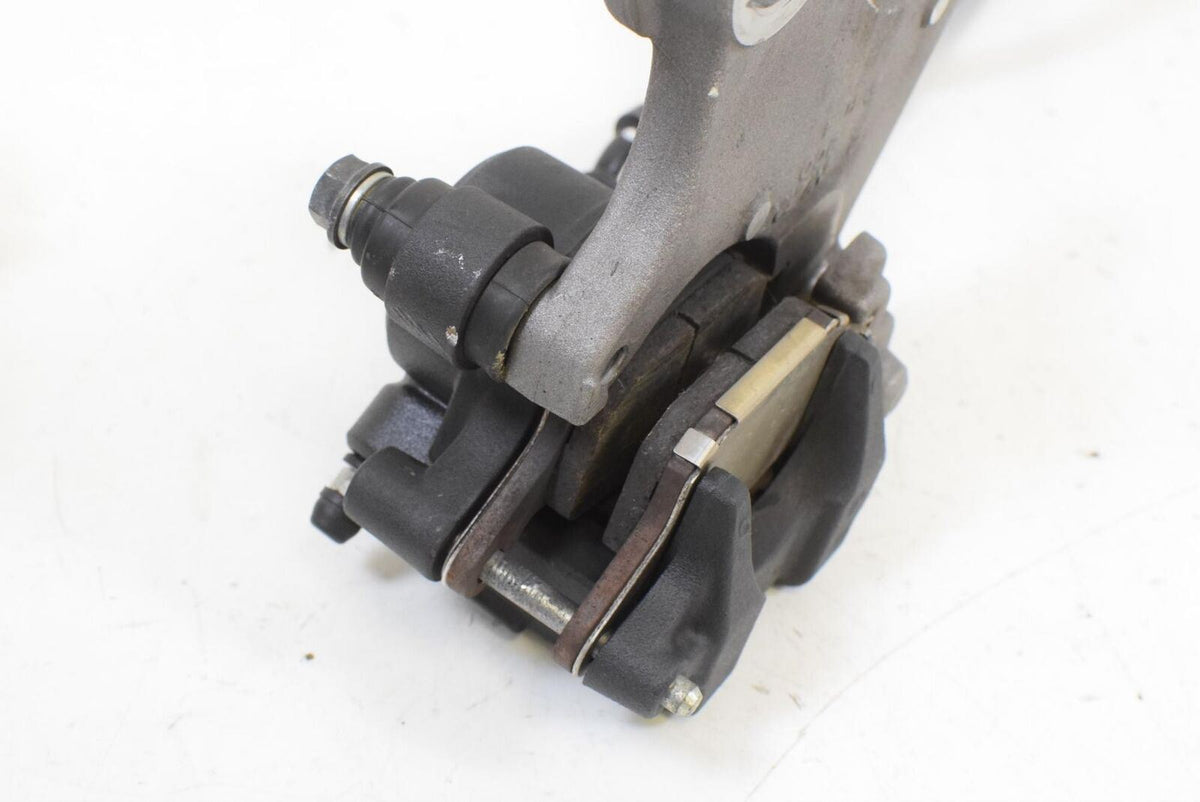2016 Yamaha YZFR6 YZF R6 Rear NISSIN Brake Caliper SET 2C0-2580W-00-00 {{ shop.shopifyCountryName }} - Mototech271