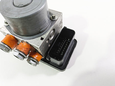 2019 Harley Softail FXDR 114 Abs Brake Pump Unit Module 41100043C {{ shop.shopifyCountryName }} - Mototech271