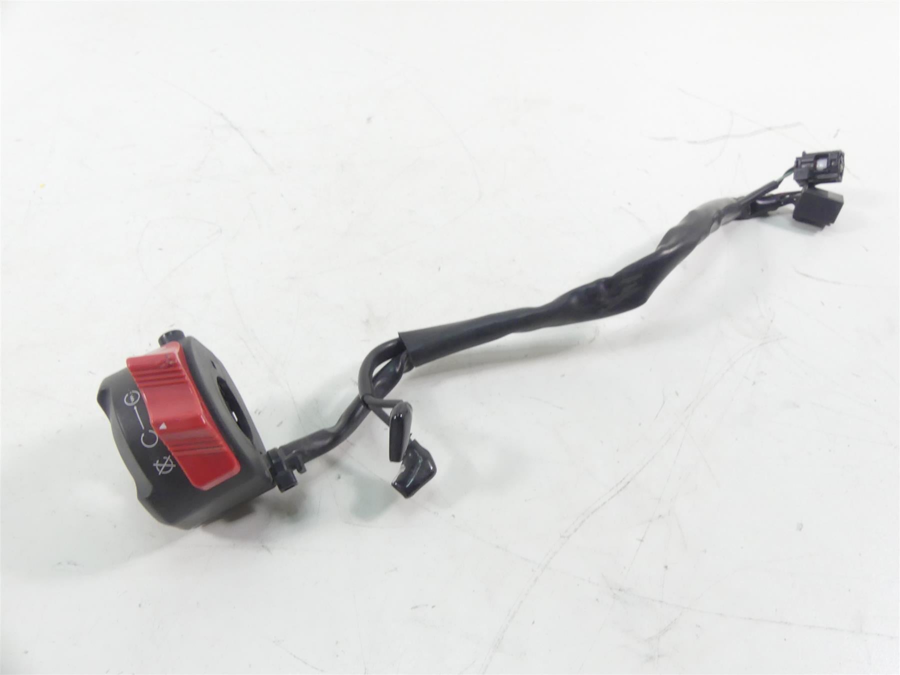 2015 Yamaha MT09 FZ09 Right Hand Start Kill Control Switch 1RC-83963-00-00 {{ shop.shopifyCountryName }} - Mototech271