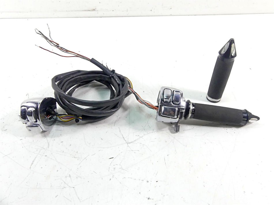 Harley Davidson Softail Dyna Sportster Left Right Chrome Hand Control Switch Set {{ shop.shopifyCountryName }} - Mototech271