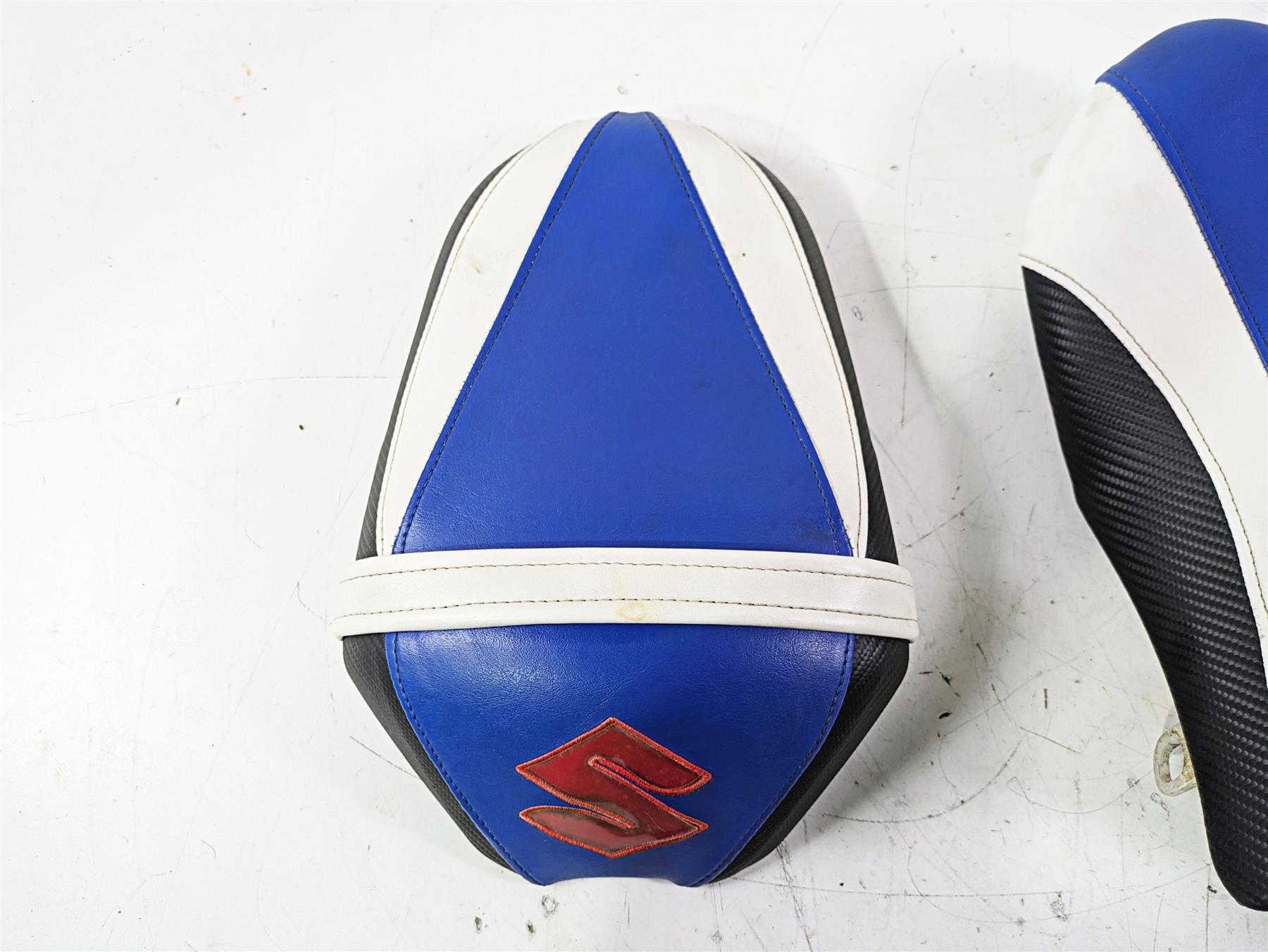2016 Suzuki GSXR1000 Recovered Front Rear Rider Driver Seat Set 45100-47H10 {{ shop.shopifyCountryName }} - Mototech271