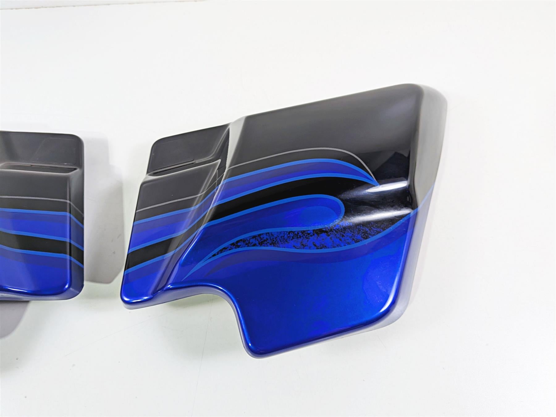 2011 Harley Touring FLHTCU CVO Electra Glide Side Cover Fairing Set 66250-09-Mototech271