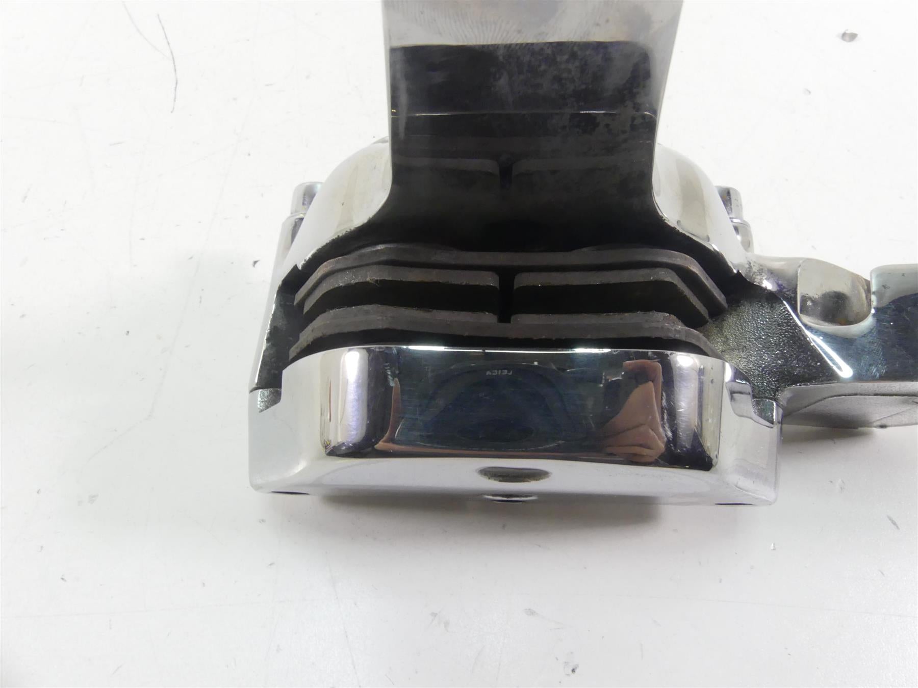 2004 Harley FXDWGI Dyna Wide Glide Rear Chrome Brake Caliper 3/4" 44017-00D {{ shop.shopifyCountryName }} - Mototech271