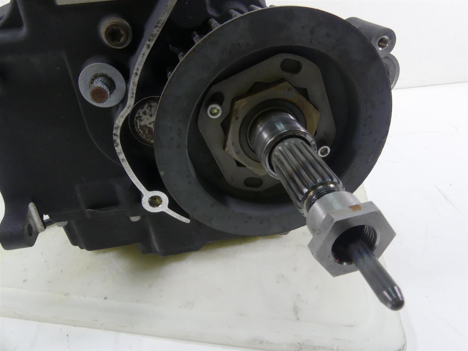 2014 Harley Dyna FXDF Fat Bob Transmission Gear Box 6 Speed 8K 33083-10A {{ shop.shopifyCountryName }} - Mototech271
