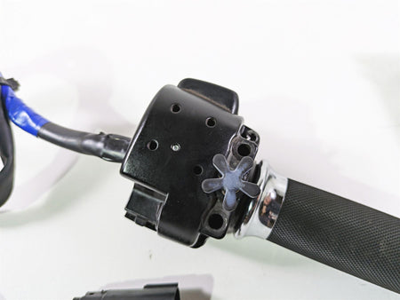 2009 Harley FLSTSB Cross Bones Right Hand Control Switch - Read 71684-06A {{ shop.shopifyCountryName }} - Mototech271