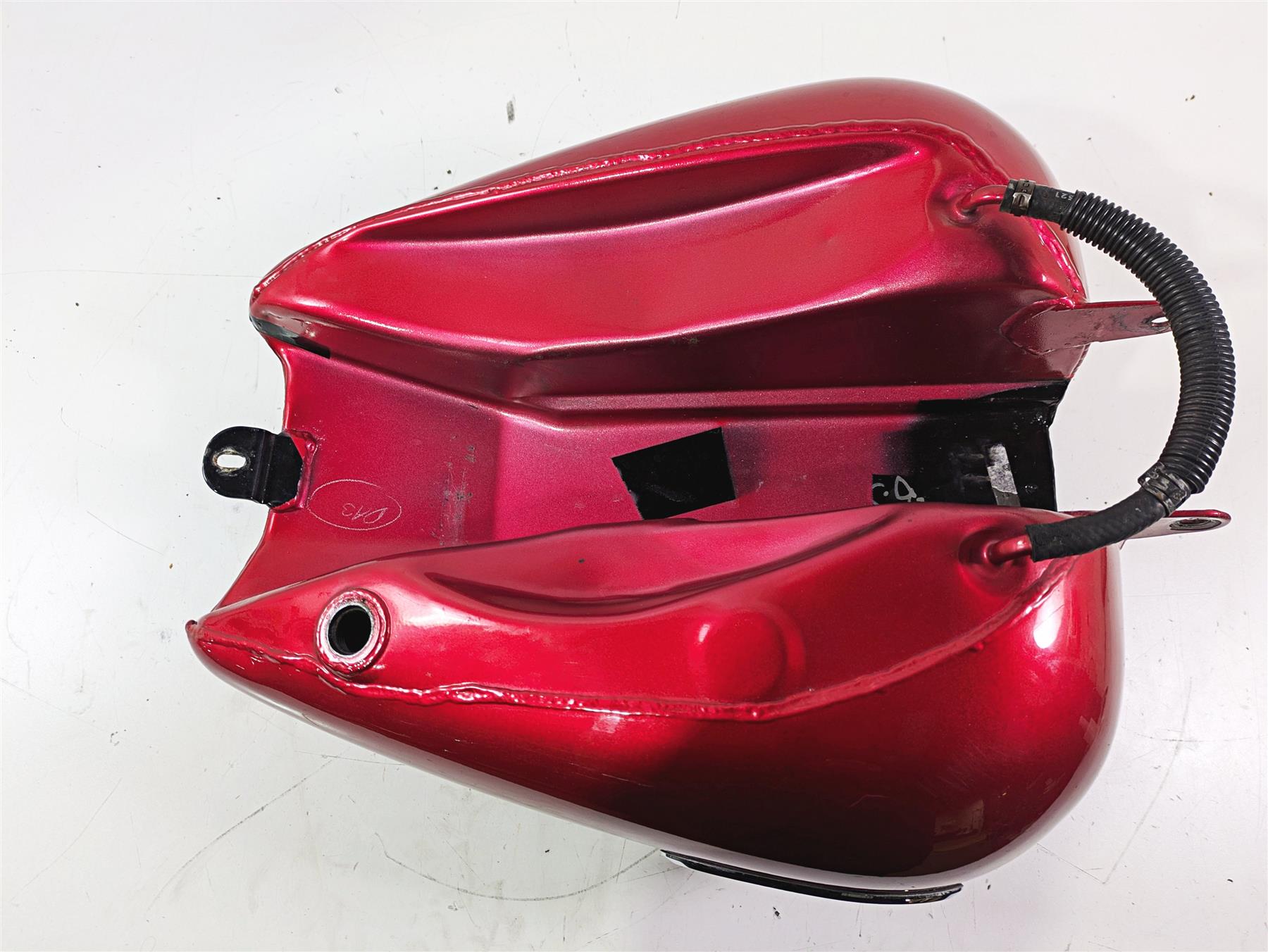 2007 Harley Touring FLHTCU SE CVO E-Glide Fuel Gas Tank Cherry Black Ice 61356-03 {{ shop.shopifyCountryName }} - Mototech271
