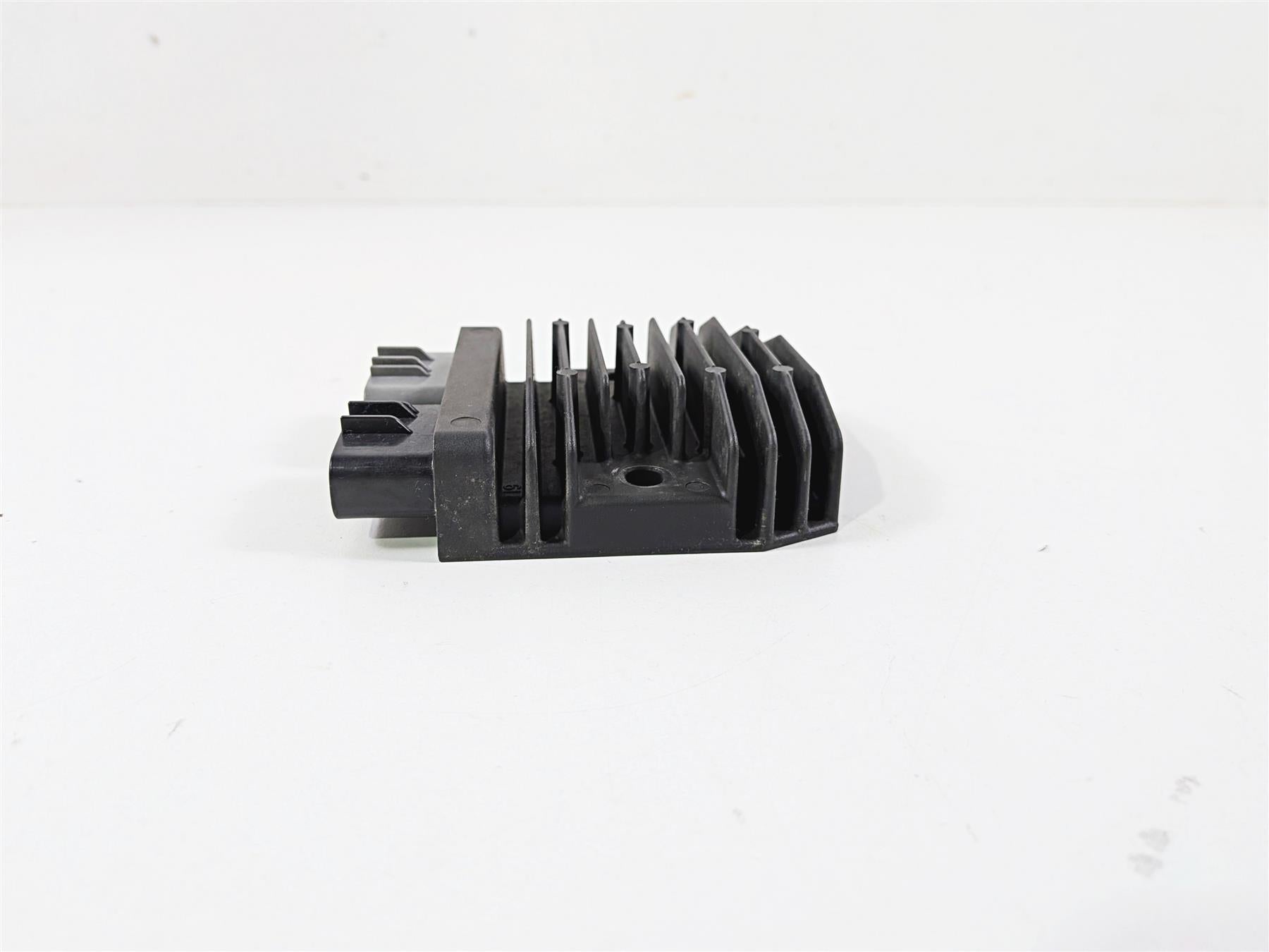 2016 BMW R1200 GS K50 Rectifier Voltage Regulator FH020AA 12318523367 {{ shop.shopifyCountryName }} - Mototech271