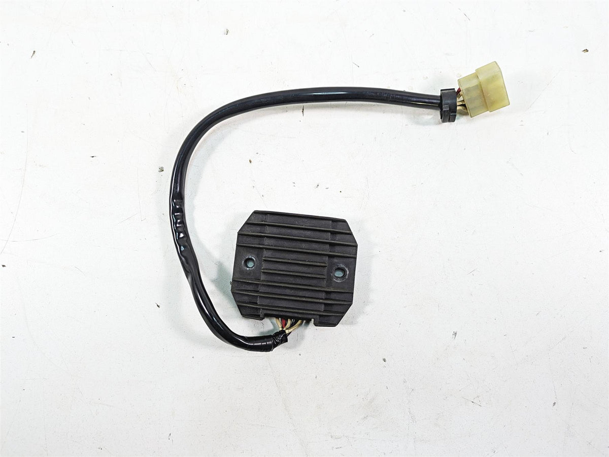 2002 Yamaha FZ1 FZS1000 Fazer Rectifier Voltage Regulator SH650C 5FL-81960-00-00 {{ shop.shopifyCountryName }} - Mototech271