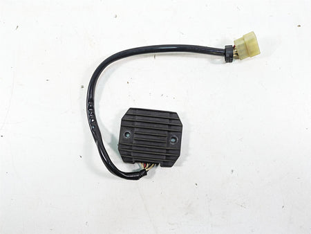 2002 Yamaha FZ1 FZS1000 Fazer Rectifier Voltage Regulator SH650C 5FL-81960-00-00 {{ shop.shopifyCountryName }} - Mototech271