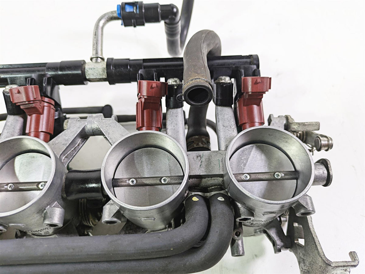 2008 Suzuki GSXR600 Mikuni Throttle Bodies Body Set 14K Tested 3406-37H01 {{ shop.shopifyCountryName }} - Mototech271