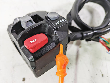 2020 Triumph Street Scrambler 900 Left Hand Control Switch T2042241 {{ shop.shopifyCountryName }} - Mototech271