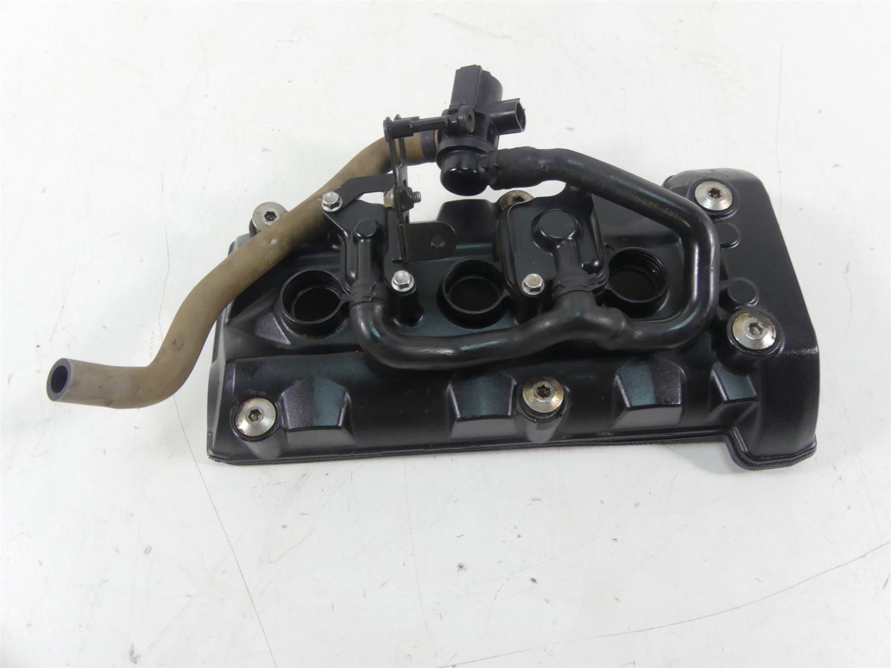 2019 Triumph Street Triple 765R Cylinderhead Valve Cover T1260251 {{ shop.shopifyCountryName }} - Mototech271