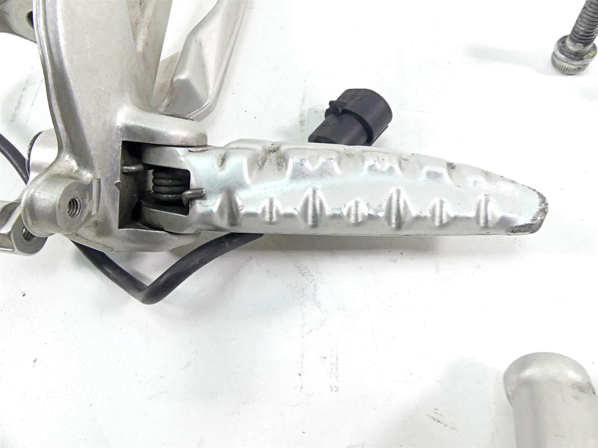 2012 Ducati Panigale 1199S Right Front Footpeg Brake Pedal & Mount 8291A441AA {{ shop.shopifyCountryName }} - Mototech271