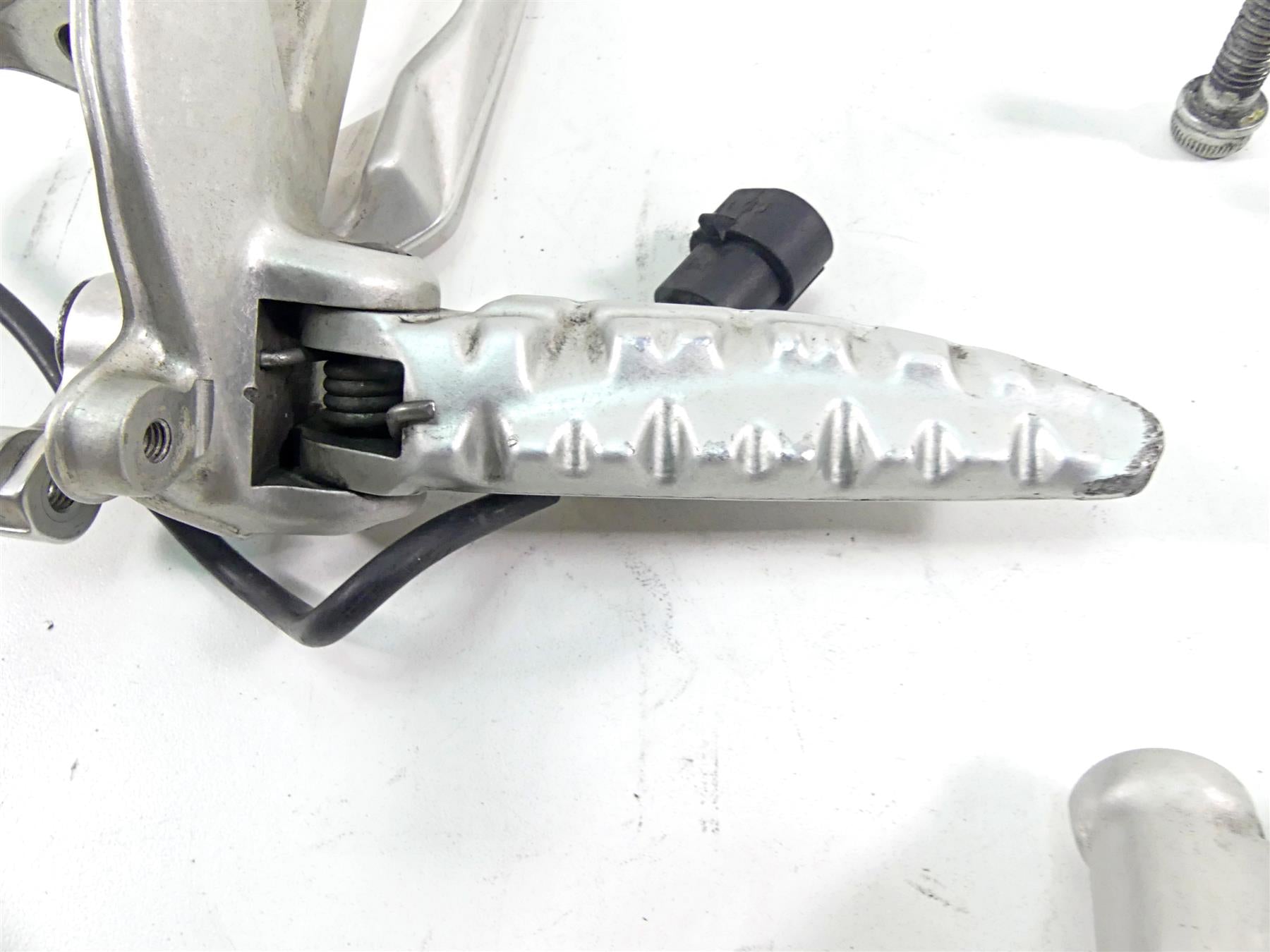 2012 Ducati Panigale 1199S Right Front Footpeg Brake Pedal & Mount 8291A441AA {{ shop.shopifyCountryName }} - Mototech271