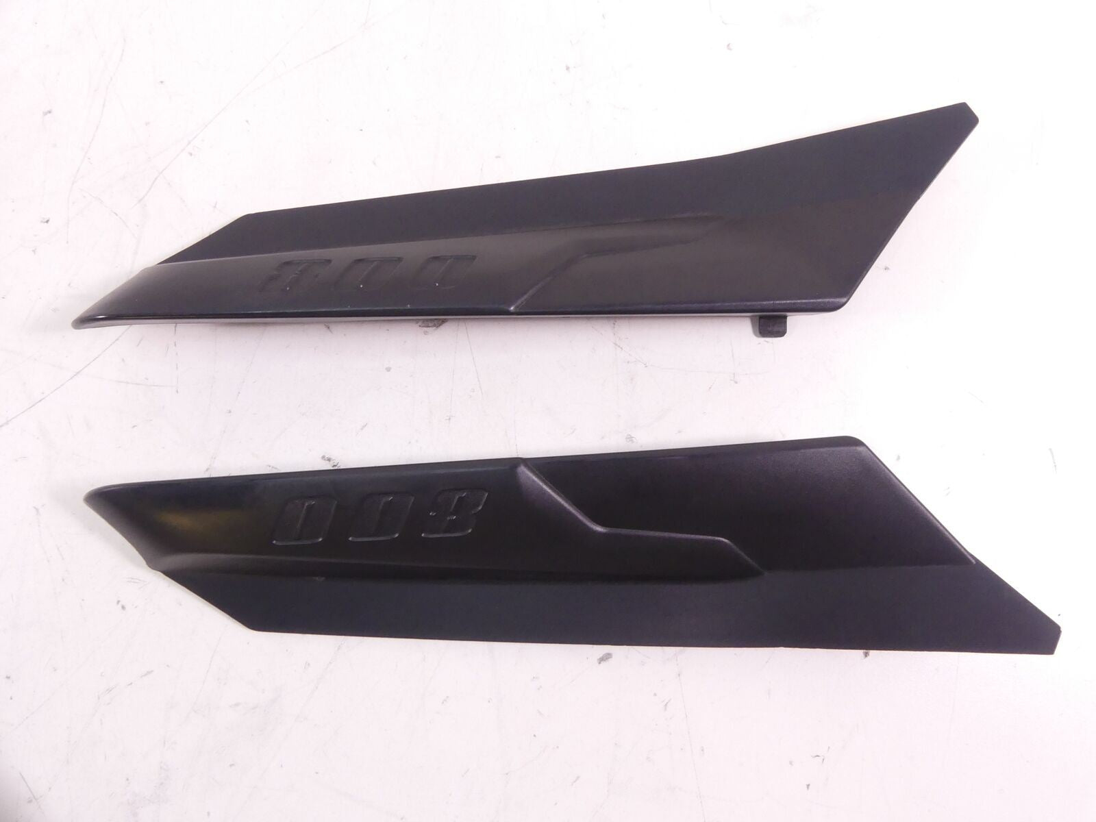 2014 Triumph Tiger 800 ABS Under Tank Seat Infill 800 Fairing Cover Set T2306253 {{ shop.shopifyCountryName }} - Mototech271