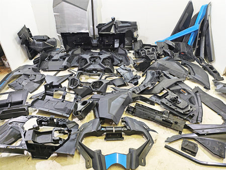 2018 Can Am Maverick X3 XRC Turbo R Plastic Fairing Panels Alu Top 715002900 {{ shop.shopifyCountryName }} - Mototech271