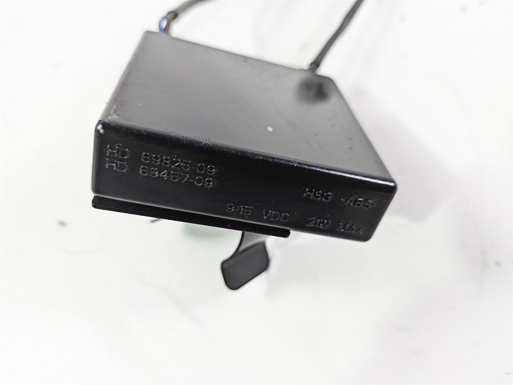 2010 Harley VRSCF Muscle Rod Blinker Turn Signal Module 69457-09 {{ shop.shopifyCountryName }} - Mototech271