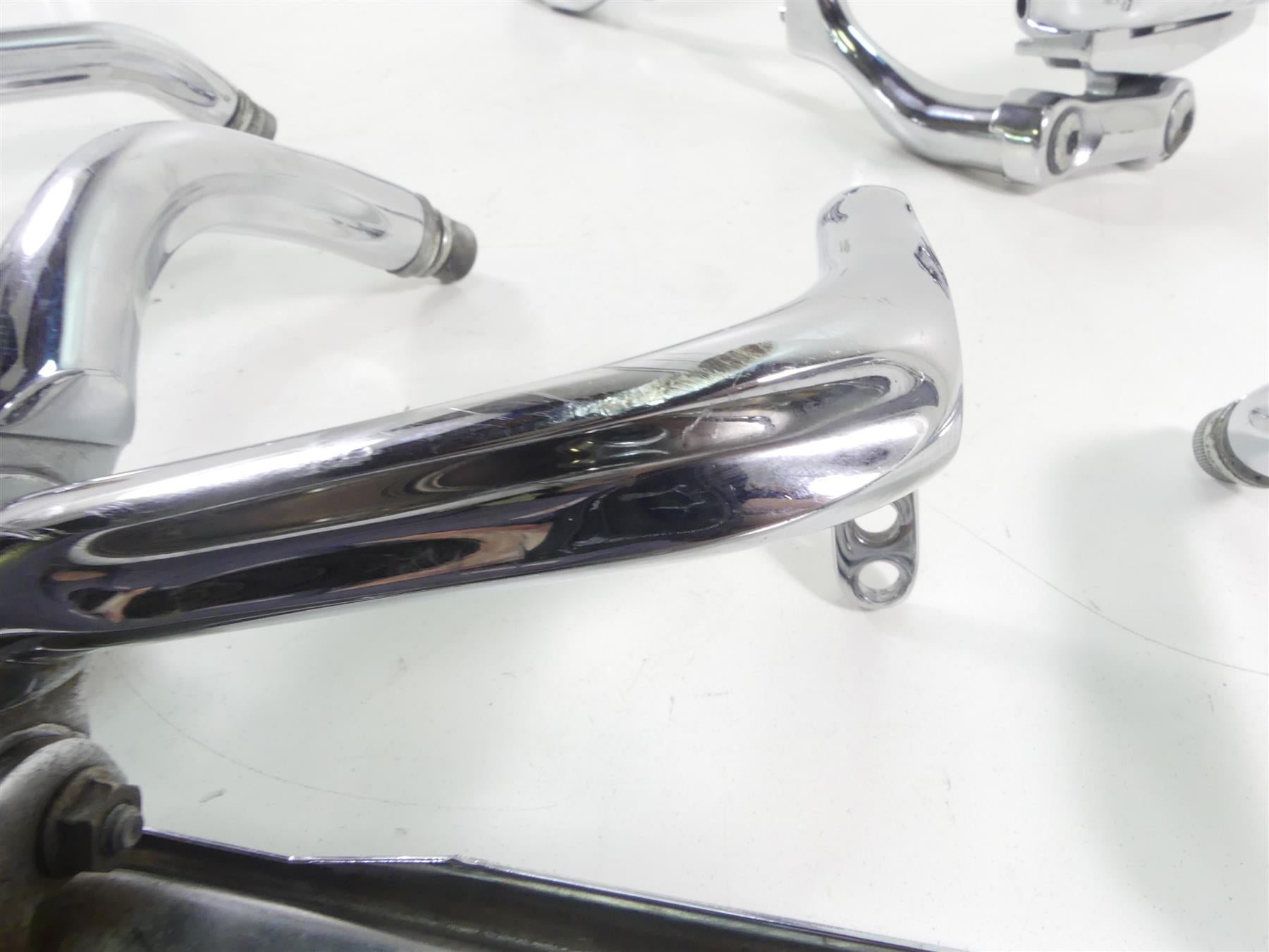 2007 Harley FLHTCU SE CVO Electra Glide Floorboard Shifter Brake Set 50688-04 {{ shop.shopifyCountryName }} - Mototech271