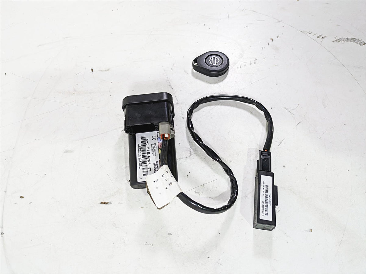 2013 Harley VRSCDX Night Rod Sp Tssm Security Control Module & Fob 68925-07 {{ shop.shopifyCountryName }} - Mototech271