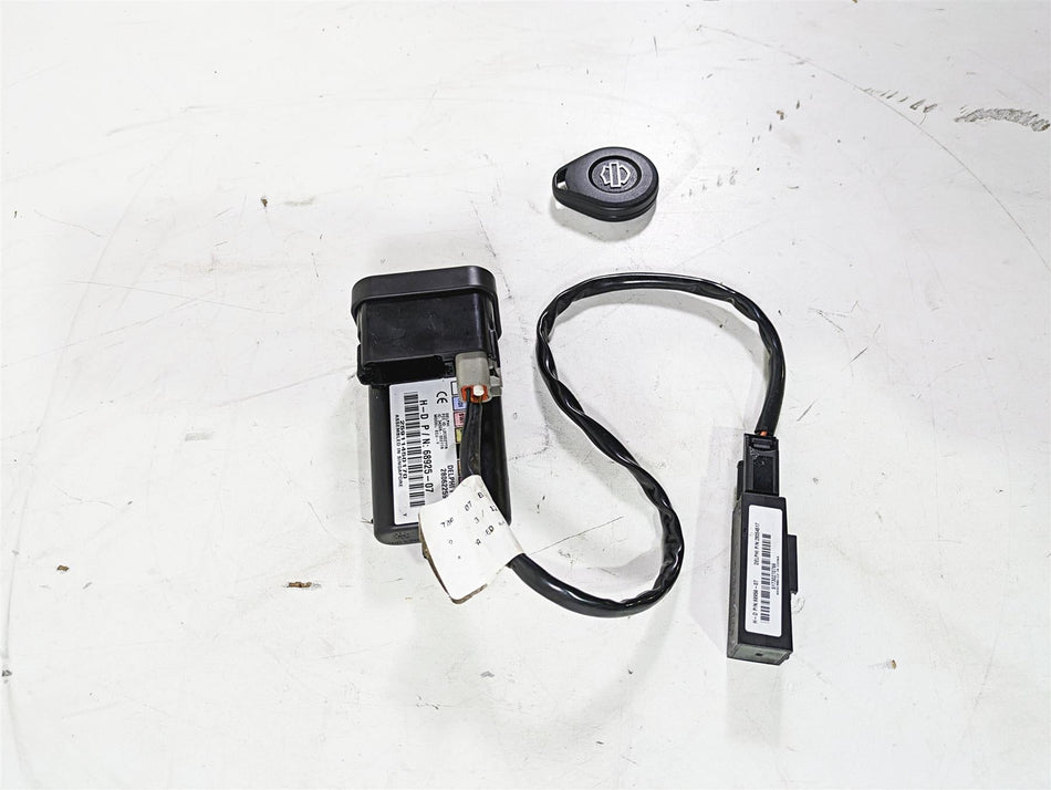 2013 Harley VRSCDX Night Rod Sp Tssm Security Control Module & Fob 68925-07 {{ shop.shopifyCountryName }} - Mototech271