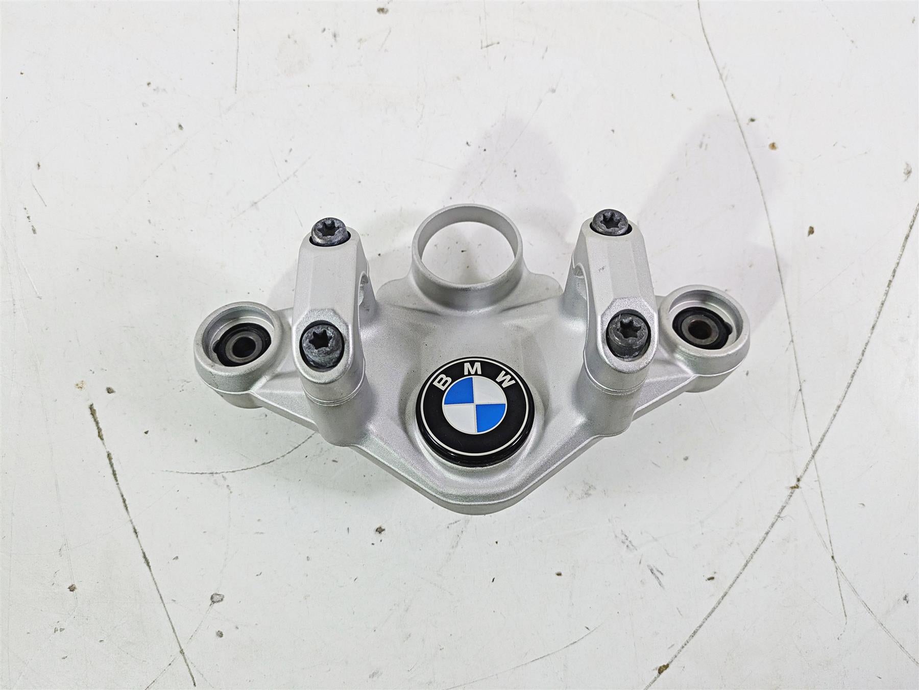 2015 BMW R1200GS Adv K51 Upper Triple Tree Steering Clamp 31428555849 {{ shop.shopifyCountryName }} - Mototech271