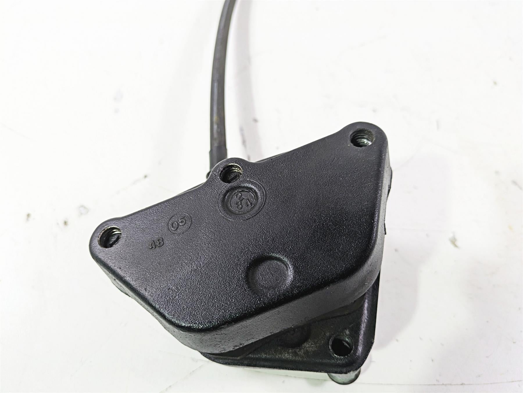 2007 Harley FXDWG Dyna Wide Glide Front Brake Caliper + Line 44046-00D {{ shop.shopifyCountryName }} - Mototech271