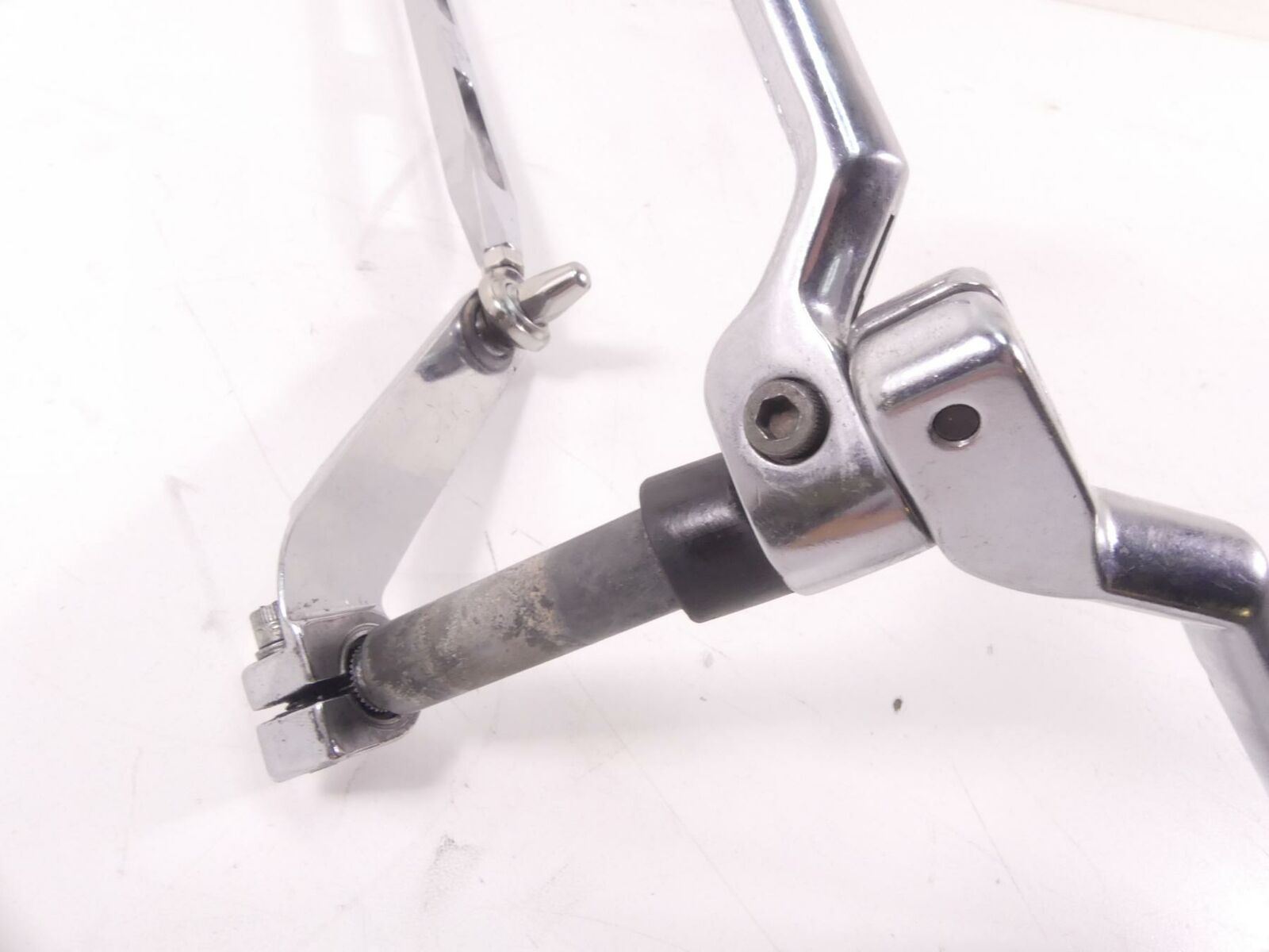 2005 Harley Touring CVO FLHTCSE Electra Glide Shift Pedals + Linkage 34532-00B {{ shop.shopifyCountryName }} - Mototech271