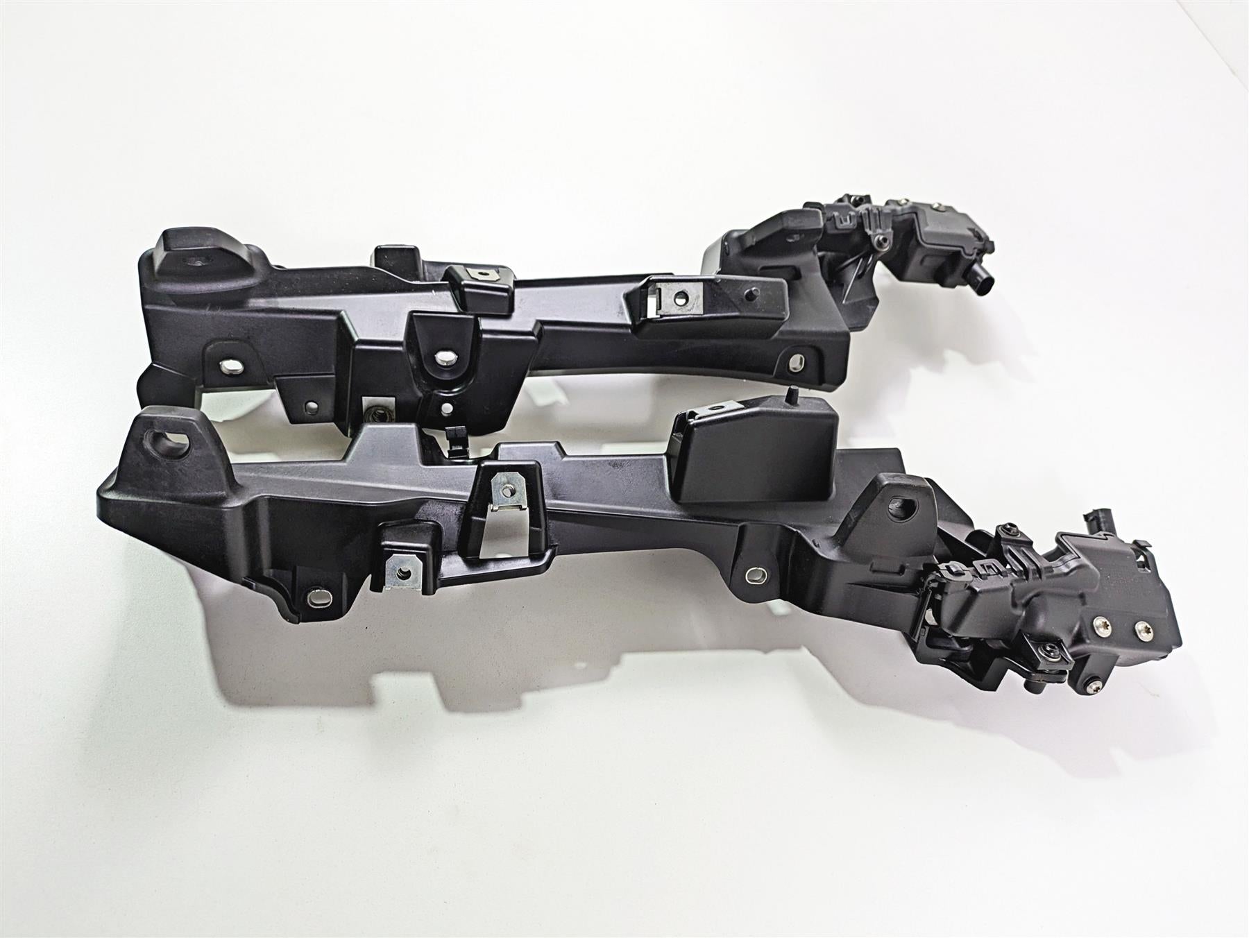 2019 BMW R1250RT K52 Saddlebag Mount Holder Set 46547728665 46547728666 {{ shop.shopifyCountryName }} - Mototech271