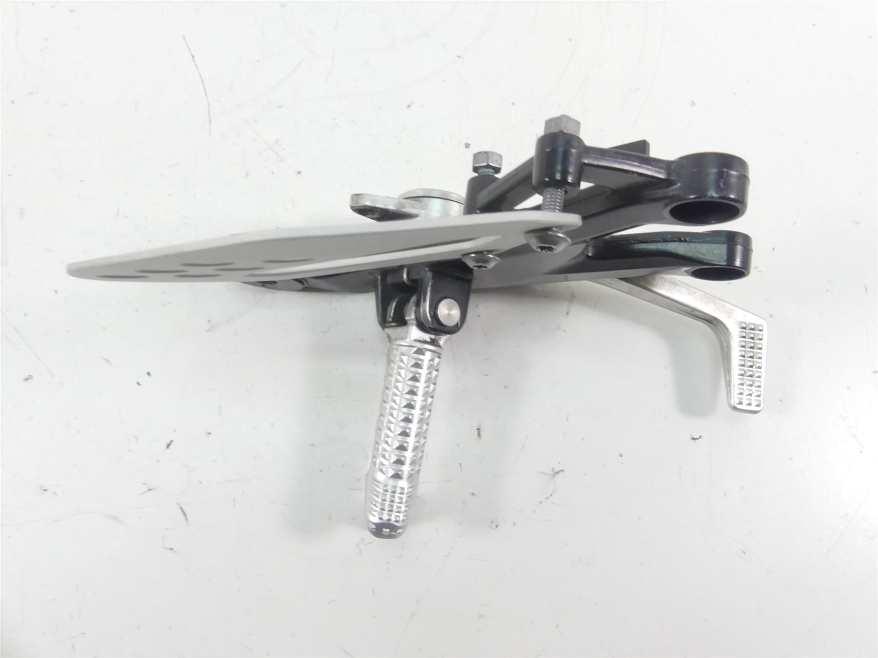 2012 BMW S1000RR K46 Right Foot Peg Footpeg Set & Brake Pedal 46717708574 {{ shop.shopifyCountryName }} - Mototech271