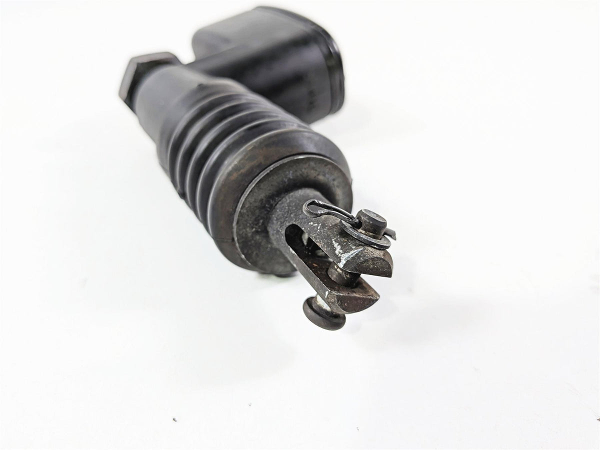 2001 Harley FLHRCI Road King Rear Brake Master Cylinder 41755-99F {{ shop.shopifyCountryName }} - Mototech271