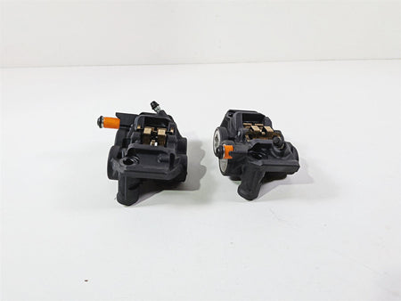 2025 Yamaha YZF R7 Front Brake Caliper & Pad Set 1RC-2580T-00-00 1RC-2580U-00-00 {{ shop.shopifyCountryName }} - Mototech271