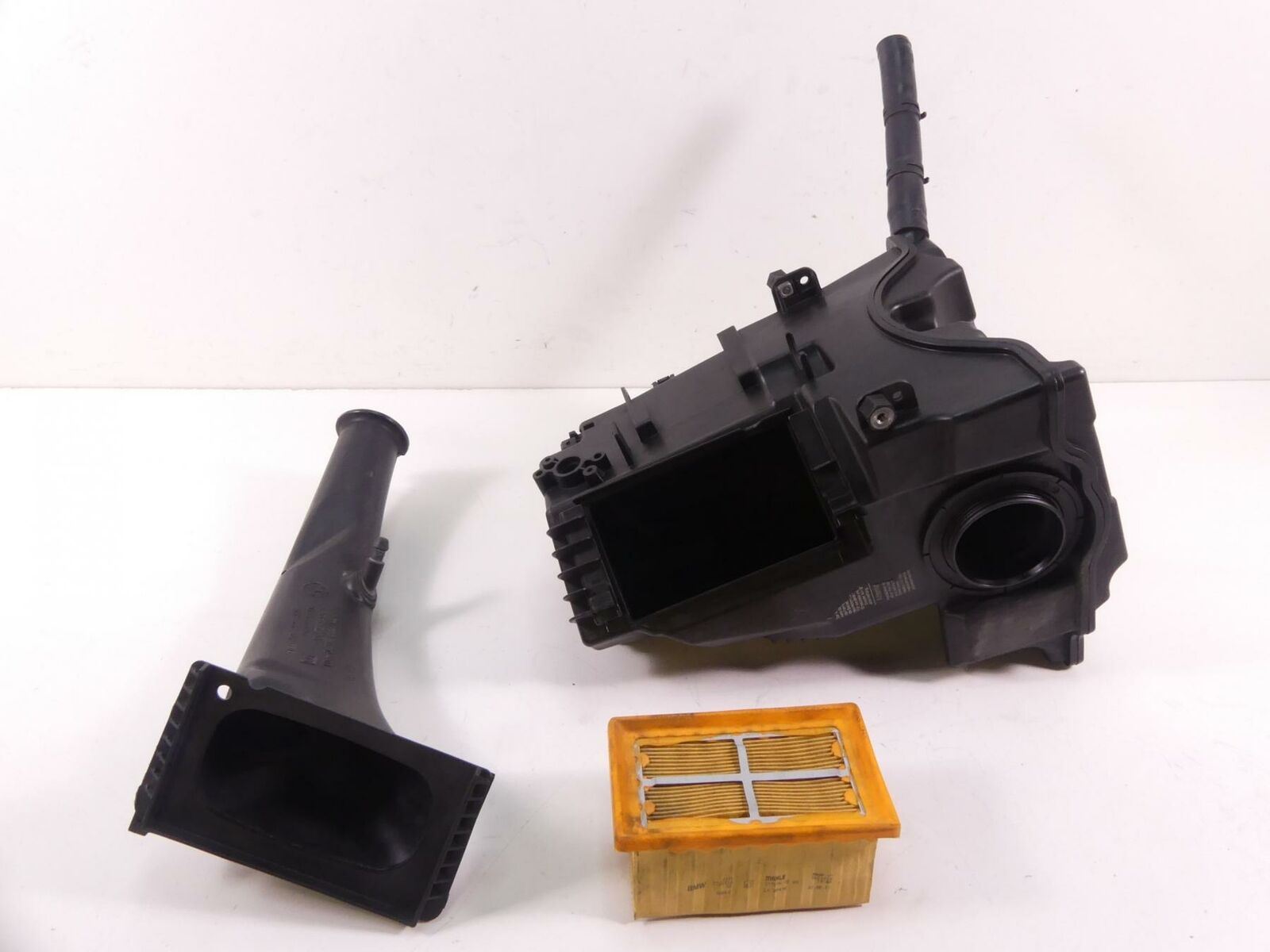 2010 BMW R1200GS Adventure K255 Air Box Cleaner Breather Filter Duct 13717720354 {{ shop.shopifyCountryName }} - Mototech271
