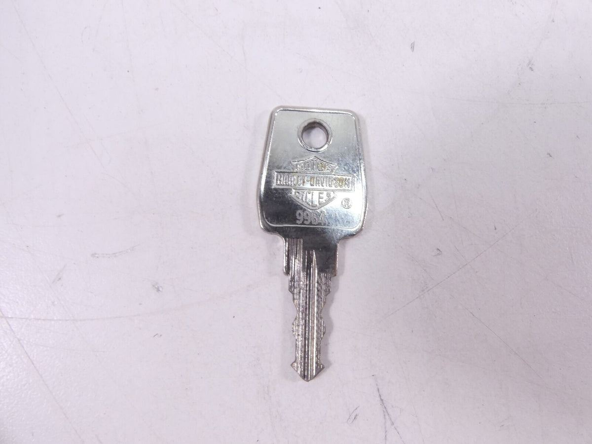 2001 Harley Davidson Sportster XL883 Fuel Gas Petrol Tank Cap + Key 611001-29A {{ shop.shopifyCountryName }} - Mototech271