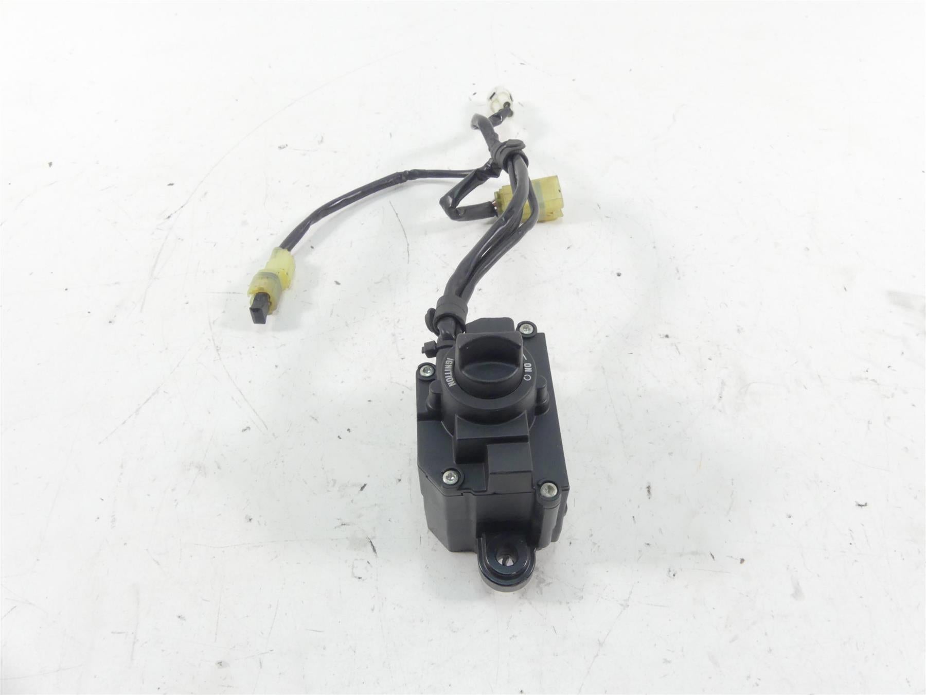2020 Ducati Multistrada 1260 Enduro Handsfree Ignition Switch - Read 59821971F | Mototech271