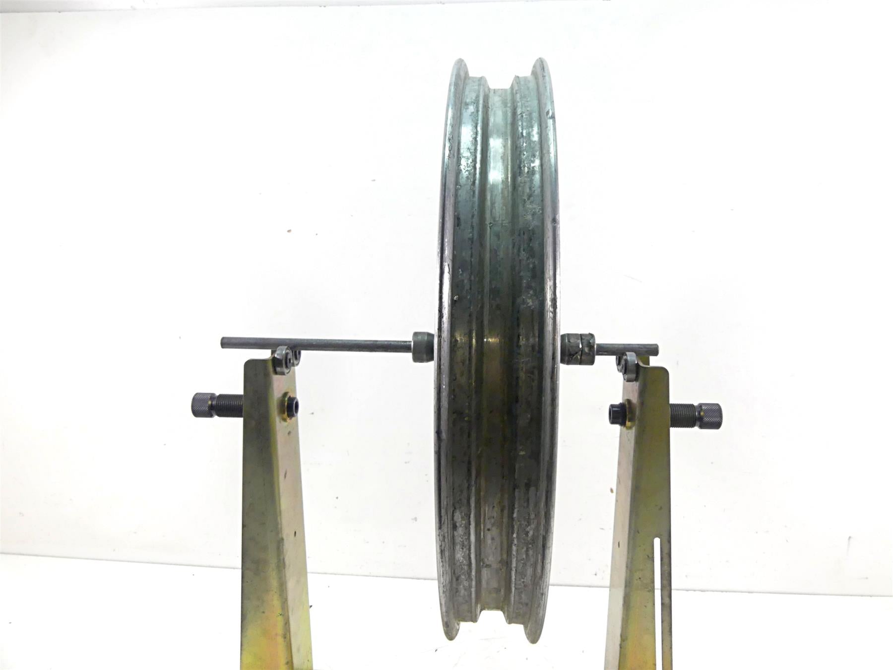 1979 Harley Sportster XLS1000 Roadster Front Wheel Rim 9 Spoke 19x2.15 43499-84 {{ shop.shopifyCountryName }} - Mototech271