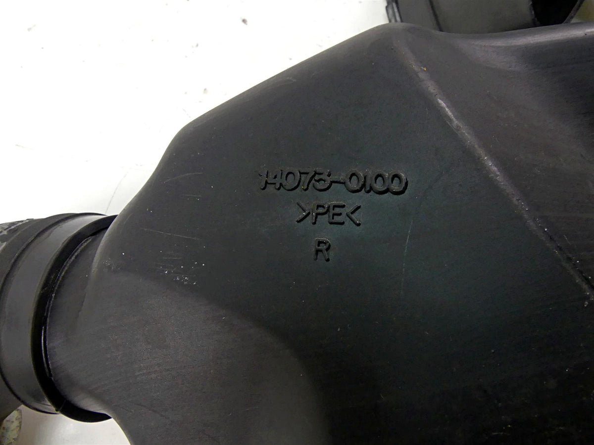 2010 Kawasaki ZX1400 ZX14 R Ninja Front Air Ram & Center Duct Set 14073-0099 {{ shop.shopifyCountryName }} - Mototech271
