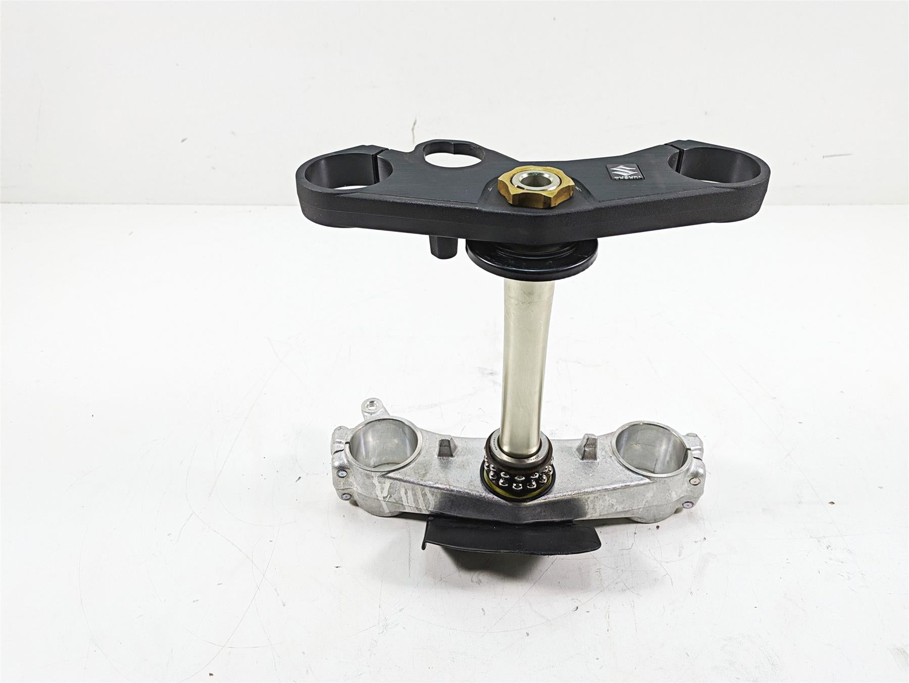 2022 Suzuki GSXR 750 Upper Lower Triple Tree Set -Read 51410-01H10 51311-01H00 {{ shop.shopifyCountryName }} - Mototech271