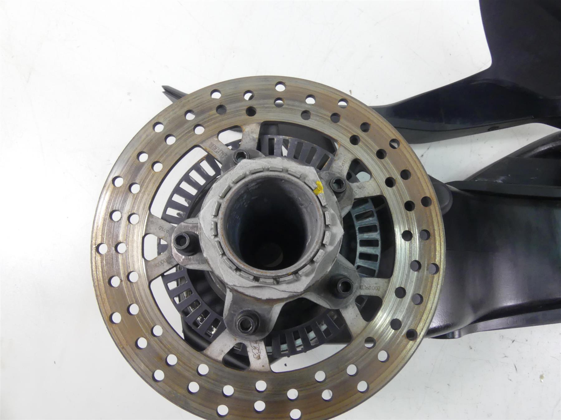 2015 KTM 1290R Super Duke Swingarm Swing Arm Suspension & Axle 6130403004433 {{ shop.shopifyCountryName }} - Mototech271
