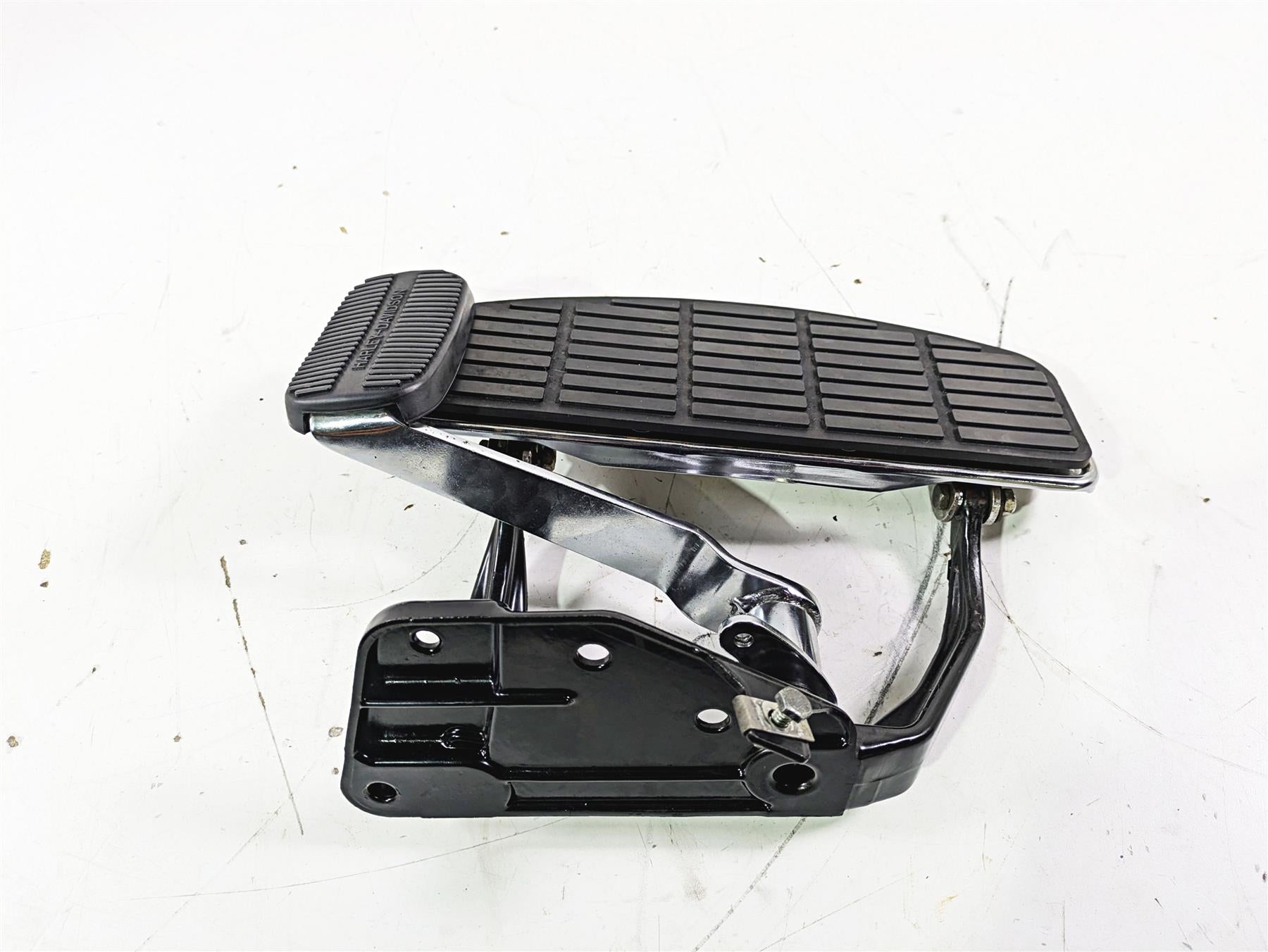 1992 Harley FLSTC Softail Heritage Right Floor Board Brake Pedal Set 42431-87 {{ shop.shopifyCountryName }} - Mototech271