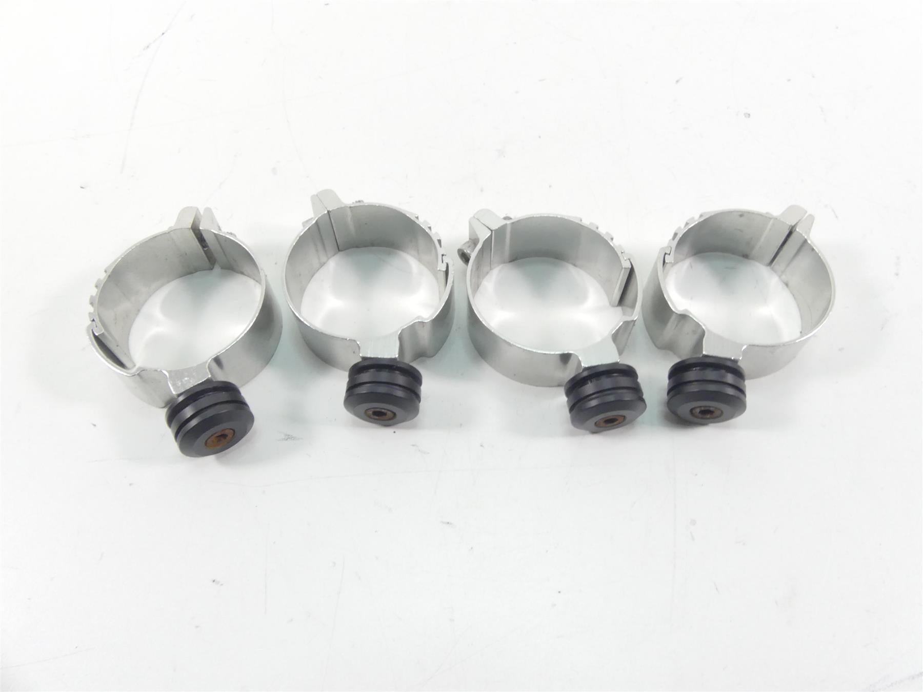 2011 Harley VRSCF Muscle Rod Memphis Shades Adjustable Windshield Clamps {{ shop.shopifyCountryName }} - Mototech271