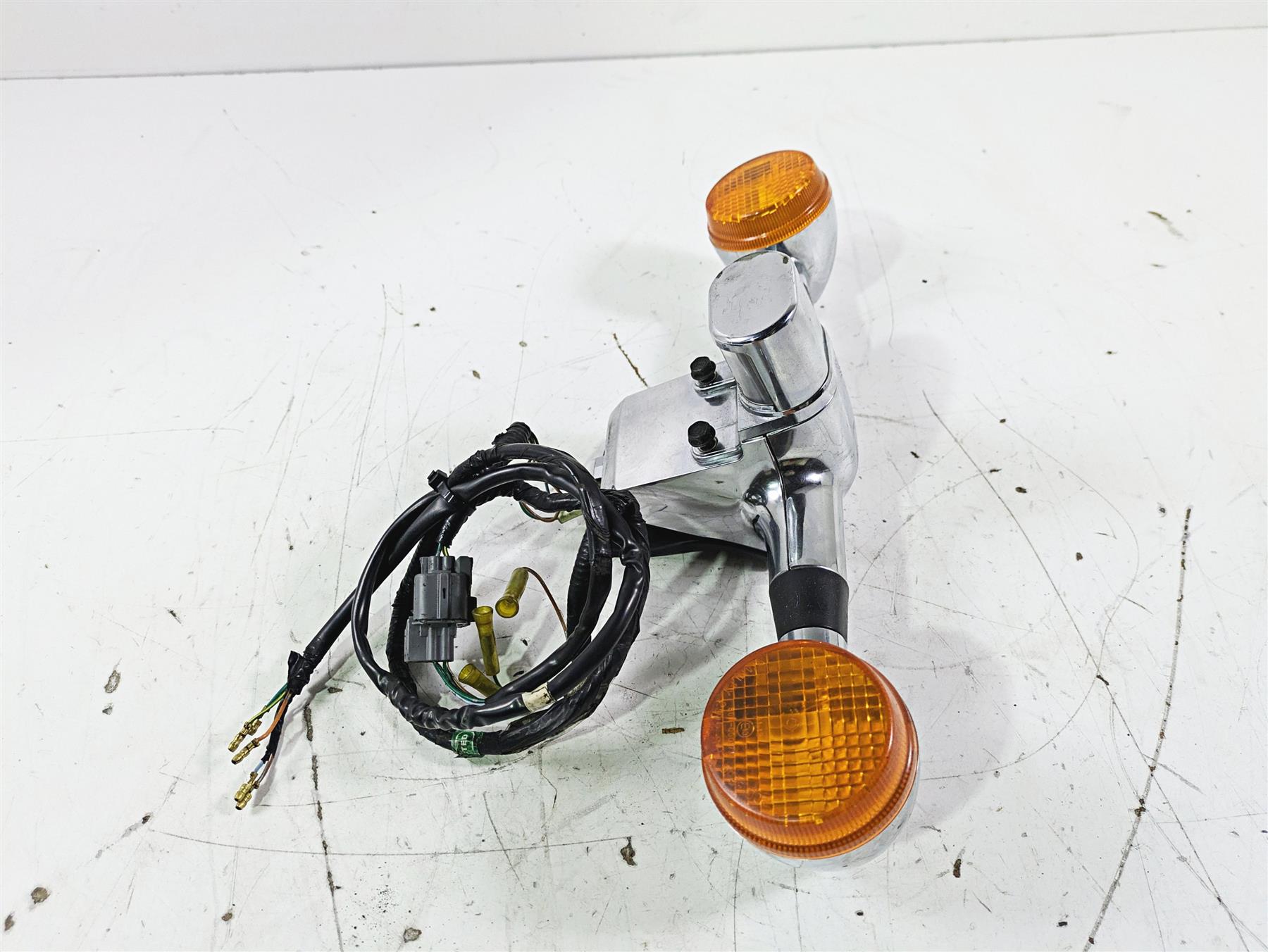 2002 Honda GL1500 CD Valkyrie Deluxe Rear Turn Signal Blinker Set 33650-MBH-013 {{ shop.shopifyCountryName }} - Mototech271