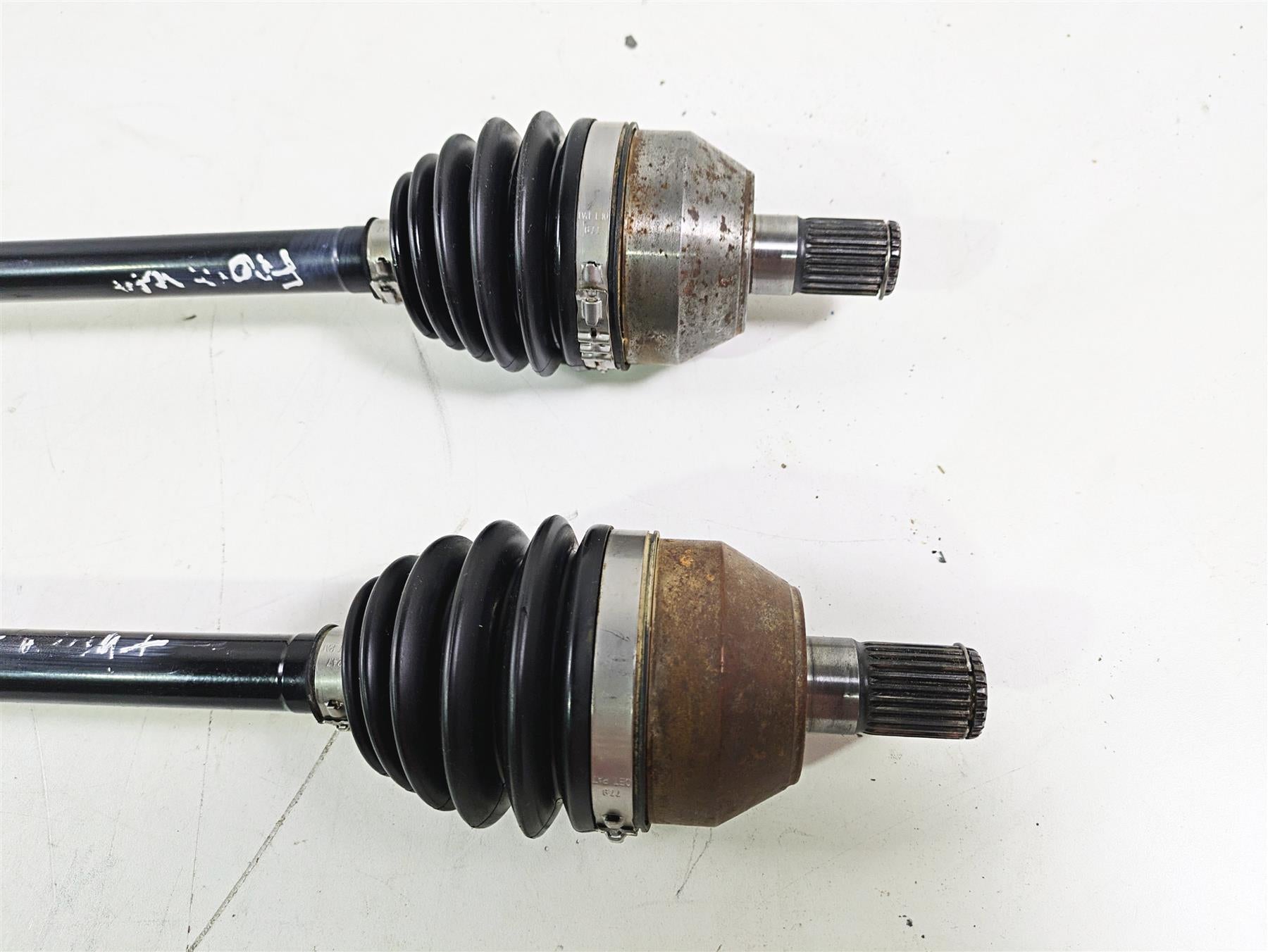 2018 Can Am Maverick X3 XRC Turbo R Front Drive Shaft Cv Axle Set 72" 705402048 {{ shop.shopifyCountryName }} - Mototech271