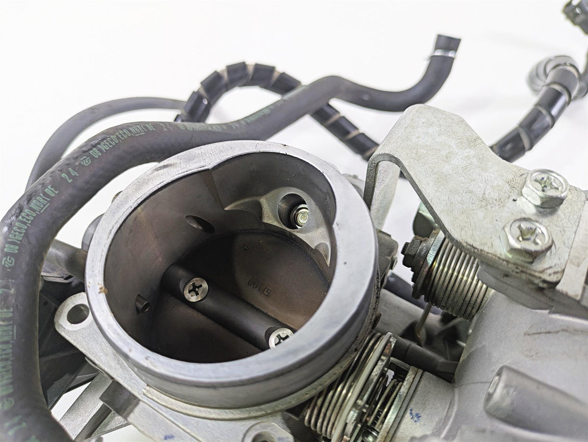 2019 Suzuki M109R VZR1800 Boulevard Throttle Body Bodies Mikuni 13405-48G20 {{ shop.shopifyCountryName }} - Mototech271