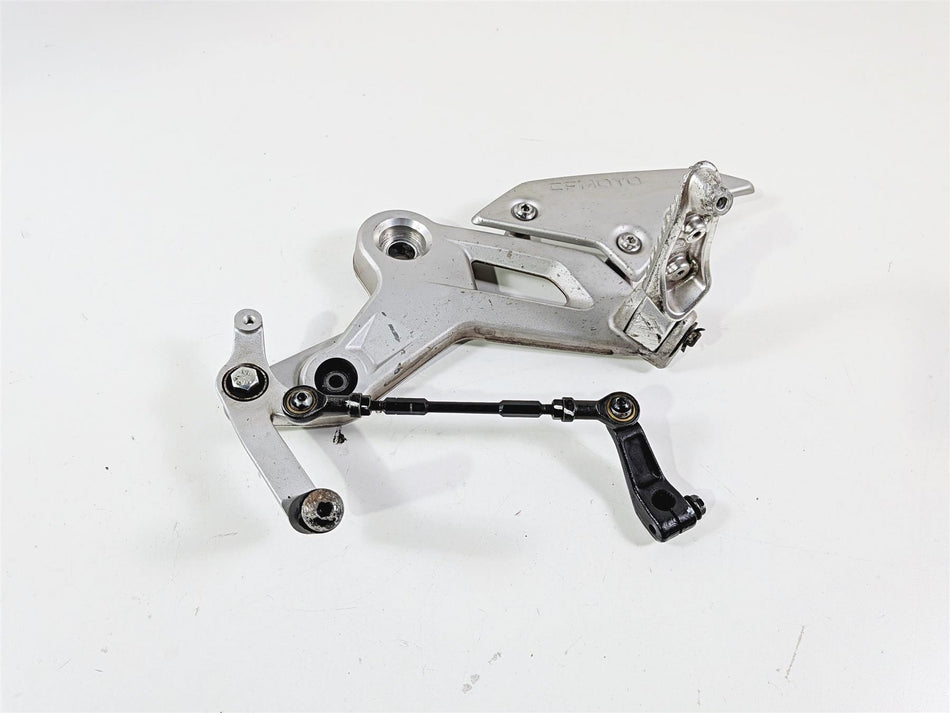 2025 CFMoto 450 SS Left Footpeg & Shifter Set 6AQV-142600-1001 6AQV-141030-1000 {{ shop.shopifyCountryName }} - Mototech271