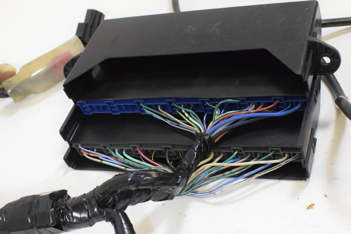 2013 Honda GL1800 B Goldwing Main Wiring Harness Loom NO CUTS 3210A-MJG-7701 {{ shop.shopifyCountryName }} - Mototech271