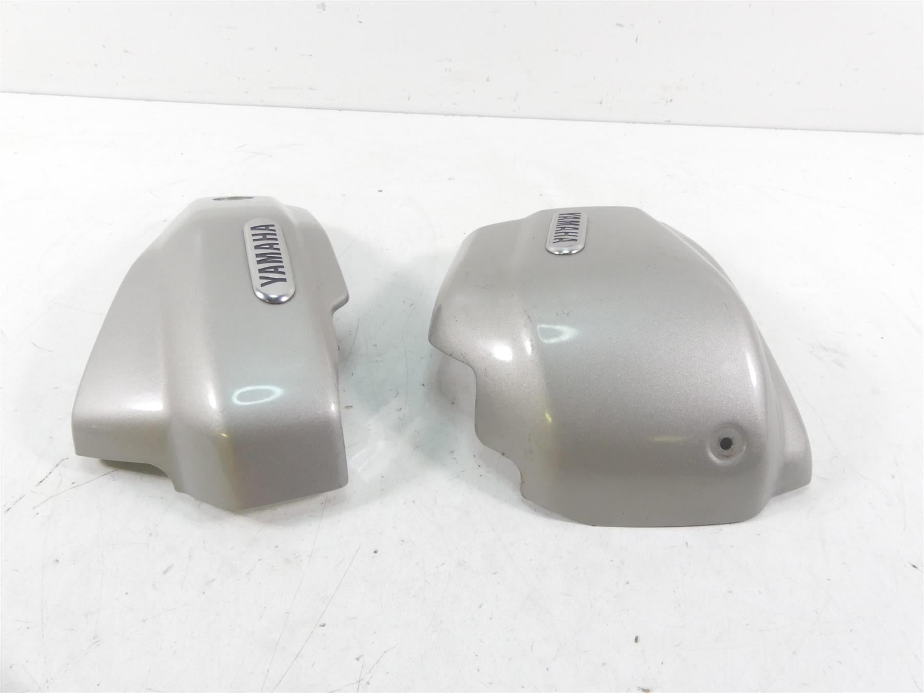 2002 Yamaha XVS1100 V-Star Side Cover Fairing Cowl Set 5KS-21711 5KS-2172A-00-00 {{ shop.shopifyCountryName }} - Mototech271