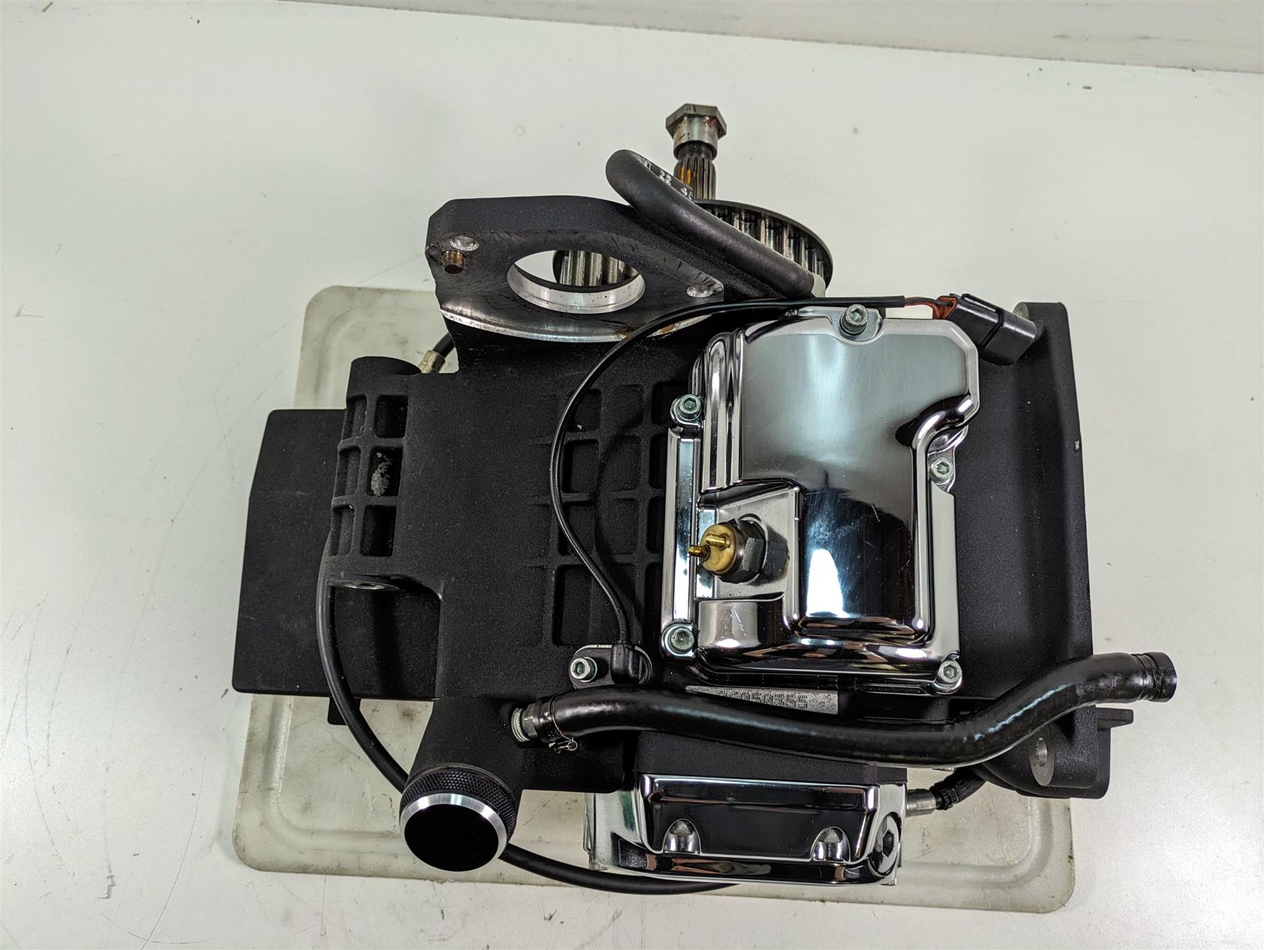 2006 Harley Touring FLHTCUI Electra Glide 5 Speed Transmission 12K 33035-06A {{ shop.shopifyCountryName }} - Mototech271