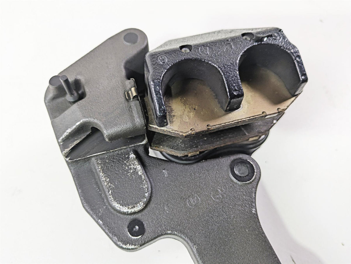 2020 Harley Softail FXST Standard Rear Brake Caliper & Bracket 41300192 {{ shop.shopifyCountryName }} - Mototech271